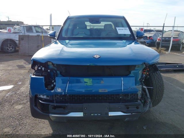 Rivian R1t Adventure Quad Motor Large Pack 2023 7FCTGAAA5PN018250 Image 13