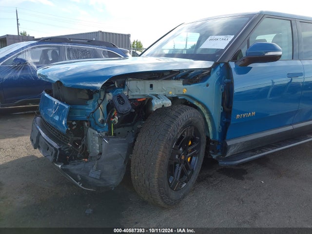 Rivian R1t Adventure Quad Motor Large Pack 2023 7FCTGAAA5PN018250 Image 6