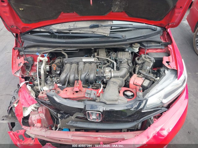Honda FIT LX 2015 3HGGK5H56FM732050 Image 10