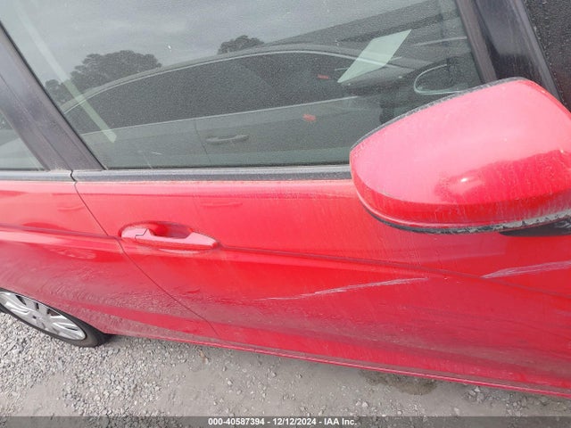 Honda FIT LX 2015 3HGGK5H56FM732050 Image 14
