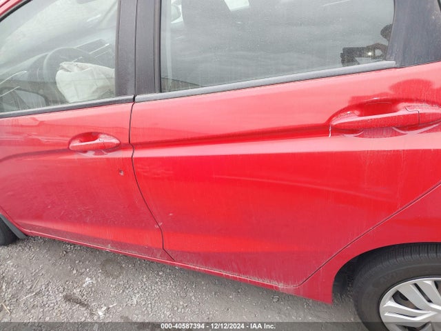 Honda FIT LX 2015 3HGGK5H56FM732050 Image 15