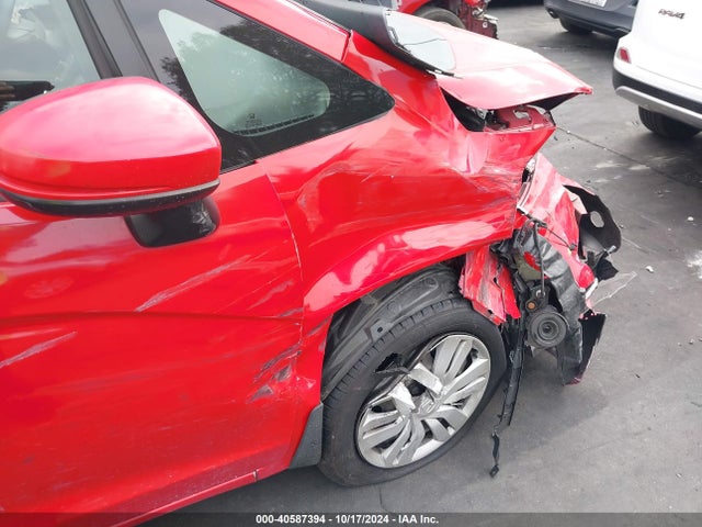 Honda FIT LX 2015 3HGGK5H56FM732050 Image 12