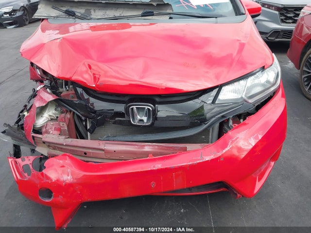 Honda FIT LX 2015 3HGGK5H56FM732050 Image 19