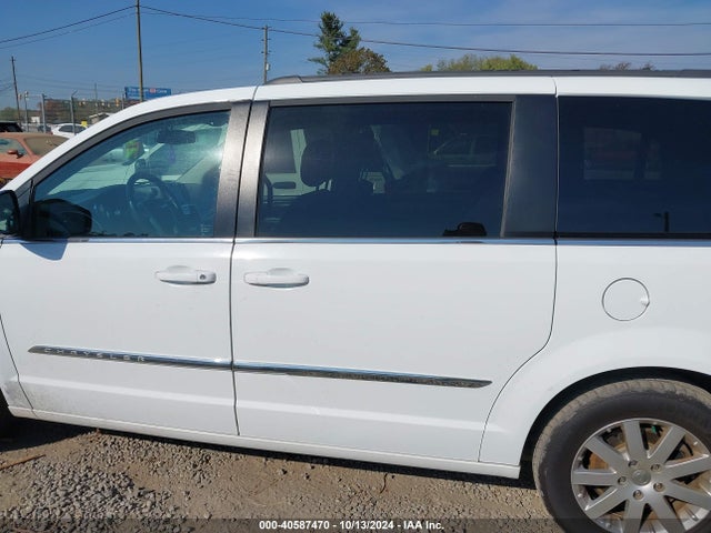 2C4RC1BG9ER447762 Chrysler Town & Country Touring