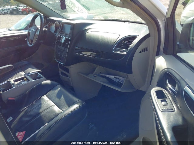 2C4RC1BG9ER447762 Chrysler Town & Country Touring