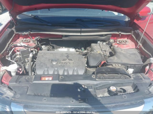 JA4AZ3A36JZ036514 Mitsubishi Outlander Se