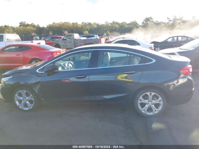 1G1BF5SMXJ7140840 Chevrolet Cruze Premier Auto