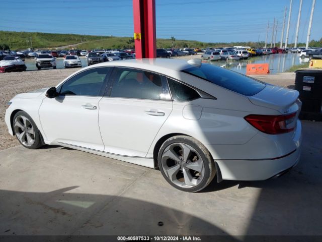 1HGCV1F99JA067381 Honda Accord Touring