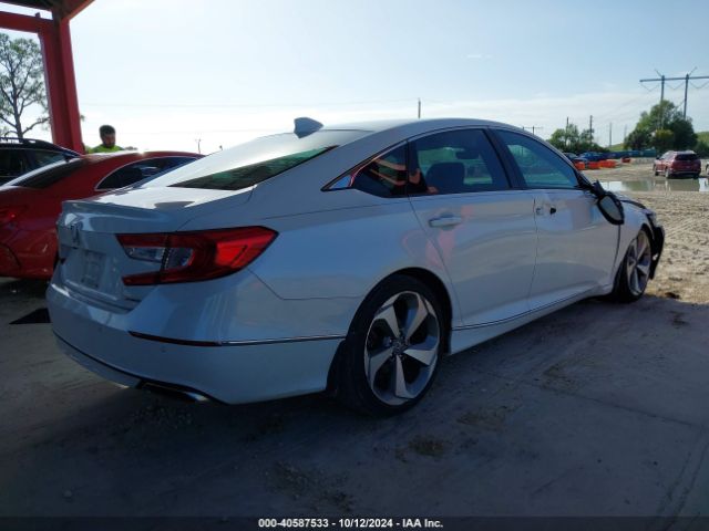 1HGCV1F99JA067381 Honda Accord Touring
