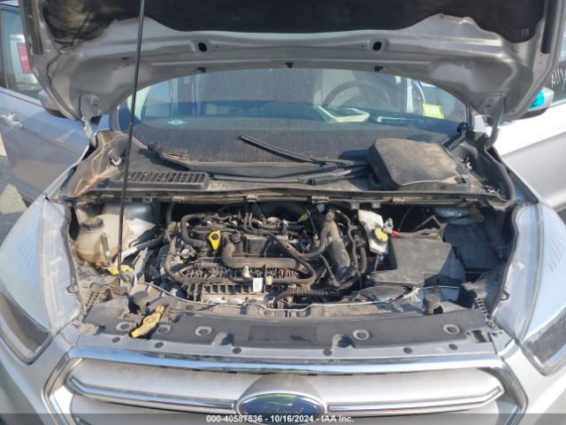 1FMCU9GD7JUC61744 Ford ESCAPE SE