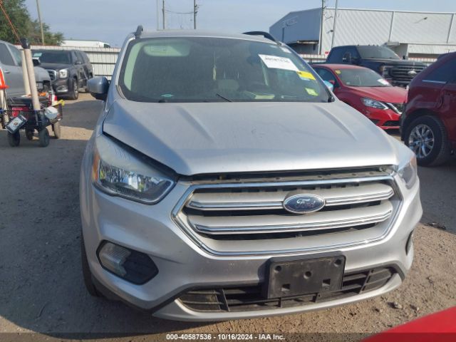 1FMCU9GD7JUC61744 Ford ESCAPE SE