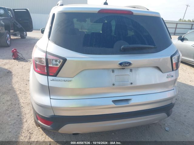 1FMCU9GD7JUC61744 Ford ESCAPE SE