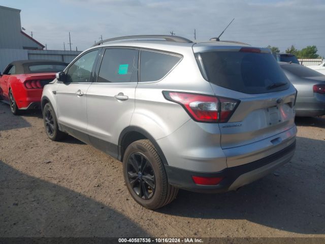 1FMCU9GD7JUC61744 Ford ESCAPE SE