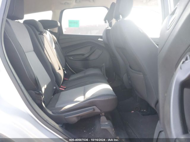 1FMCU9GD7JUC61744 Ford ESCAPE SE