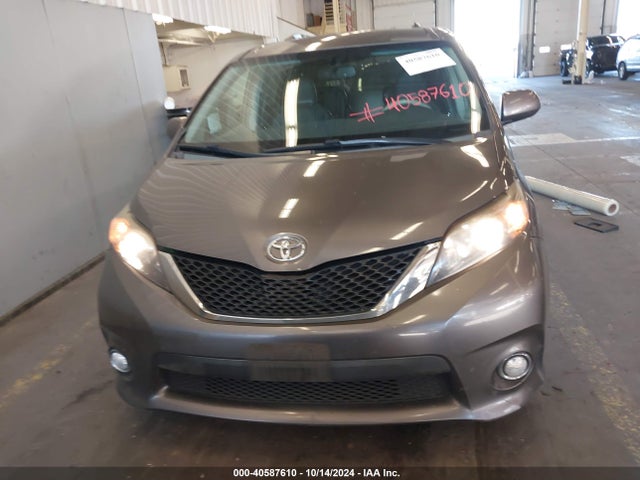 Toyota Sienna Se 8 Passenger 2014 5TDXK3DCXES445560 Image 13