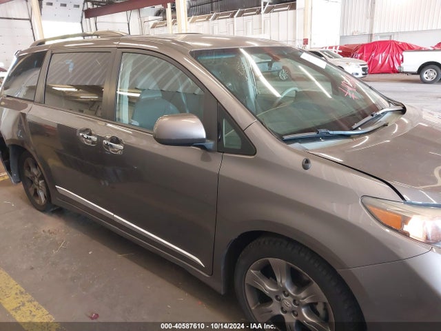 Toyota Sienna Se 8 Passenger 2014 5TDXK3DCXES445560 Image 14