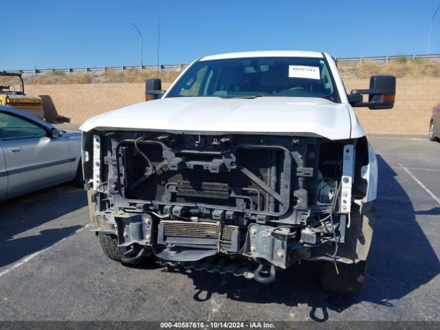 1GC2KUEG8JZ307672 Chevrolet Silverado 2500hd Wt