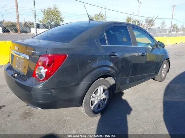 Chevrolet Sonic Lt Auto 2014 1G1JC5SH7E4233524 Image 4