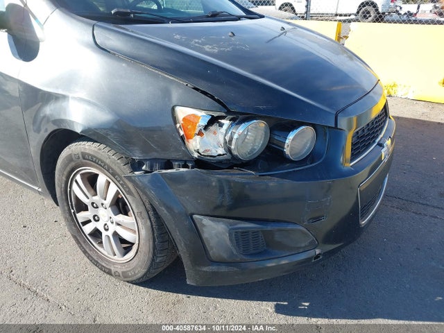 Chevrolet Sonic Lt Auto 2014 1G1JC5SH7E4233524 Image 6