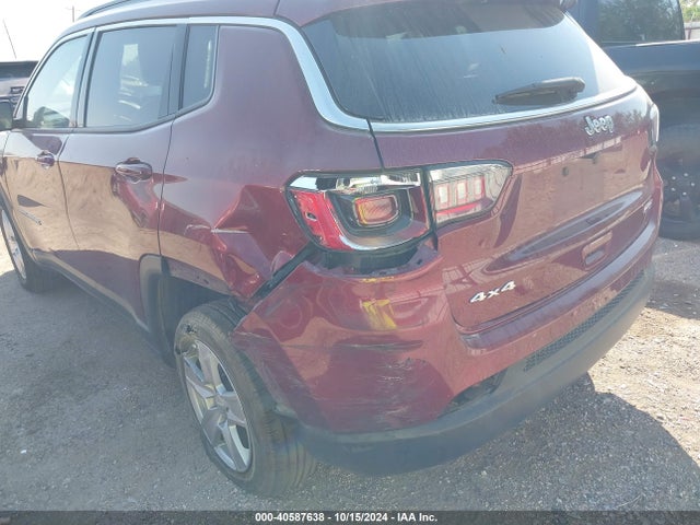 3C4NJDBB8NT231571 Jeep Compass Latitude 4x4