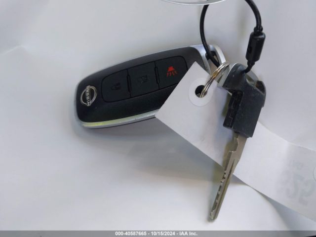 5N1BT3AA7PC791852 Nissan Rogue S Fwd