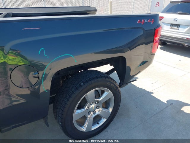 Chevrolet Silverado 1500 1lt 2018 3GCUKREC4JG422997 Image 18