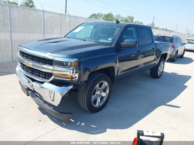 Chevrolet Silverado 1500 1lt 2018 3GCUKREC4JG422997 Image 2