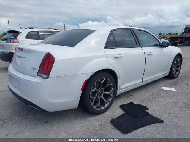 2C3CCAAG3JH253806 Chrysler 300 Touring