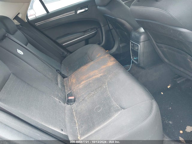 2C3CCAAG3JH253806 Chrysler 300 Touring