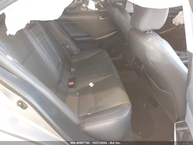 Lexus IS 300 2020 JTHD81F25L5042291 Image 8