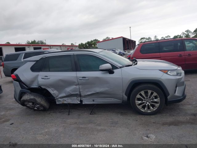 2T3C1RFV4MW162345 Toyota Rav4 Xle Premium