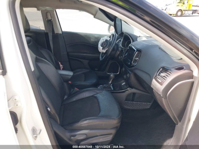 3C4NJCBB1JT407526 Jeep Compass Altitude Fwd