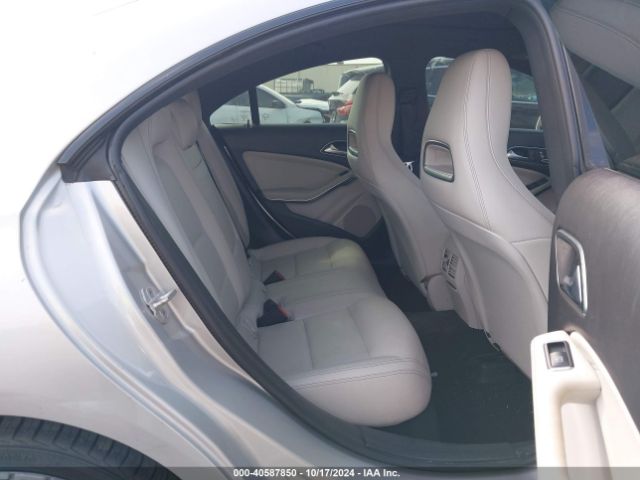 WDDSJ4EB3JN566977 Mercedes-Benz CLA 250