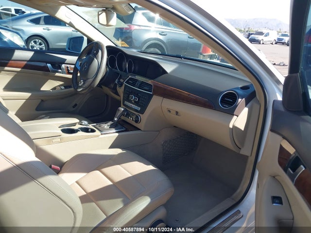 WDDGJ5HB8FG437507 Mercedes-Benz C 350 Sport