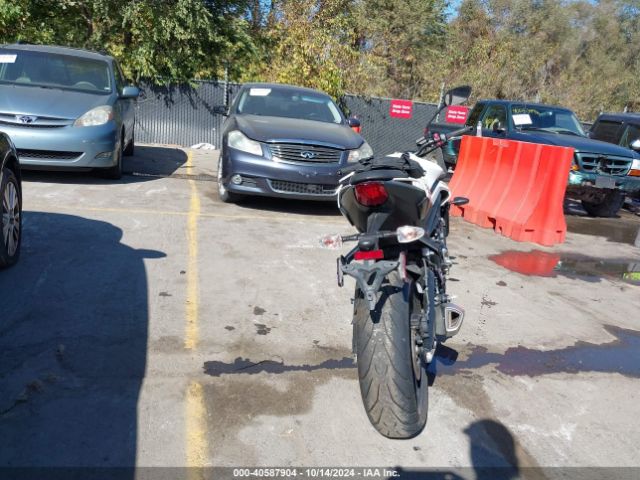 2024 TRIUMPH MOTORCYCLE STREET TRIPLE SMTA604S8RTBK1003 Photo 5