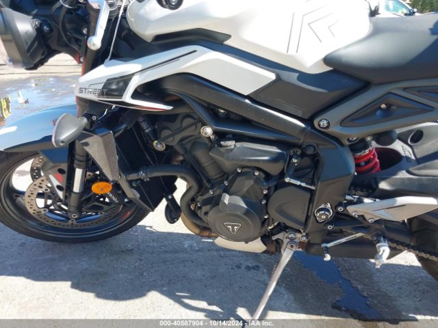 2024 TRIUMPH MOTORCYCLE STREET TRIPLE SMTA604S8RTBK1003 Photo 8