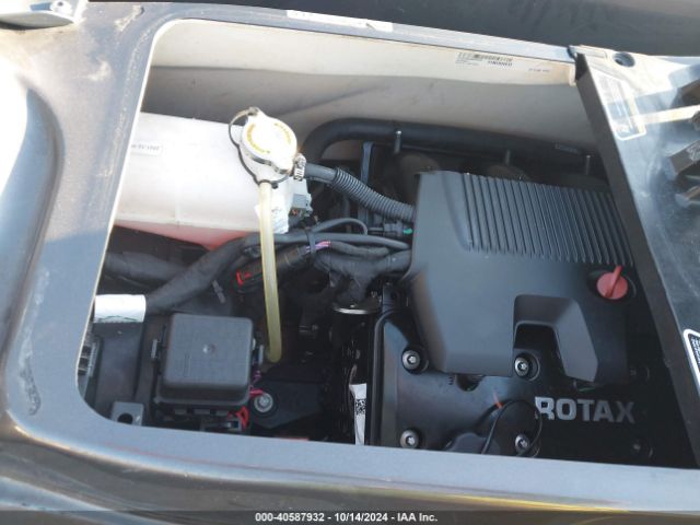 2022 SEA DOO RXT-300 YDV48781A222      Photo 9