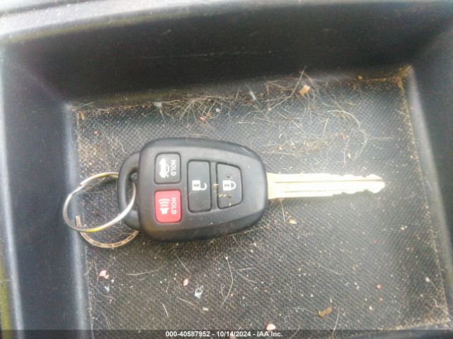 4T4BF1FK3GR574733 Toyota CAMRY LE