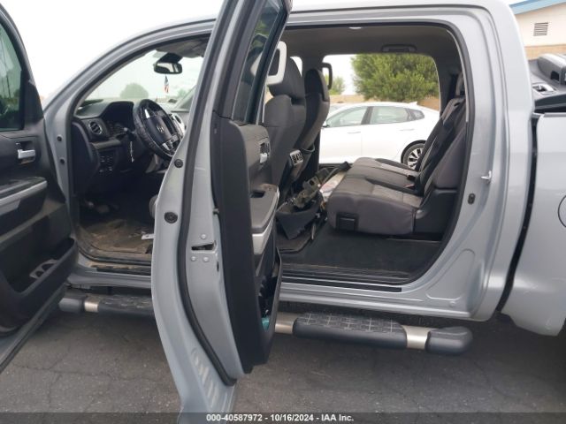 5TFEY5F18KX247157 Toyota Tundra Sr5 5.7l V8