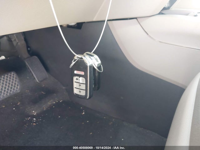 Honda Pilot Touring 2017 5FNYF5H94HB019147 Image 11