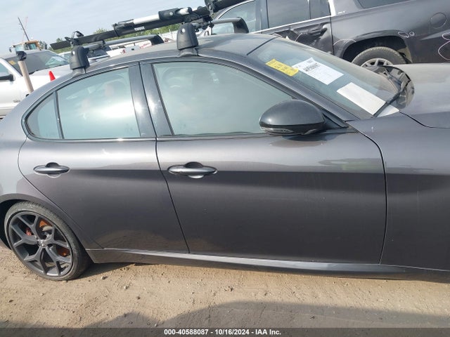 Alfa Romeo Giulia Rwd 2020 ZARFAMAN4L7637032 Image 13