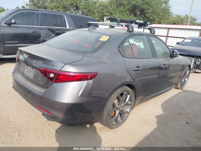 ZARFAMAN4L7637032 Alfa Romeo Giulia Rwd