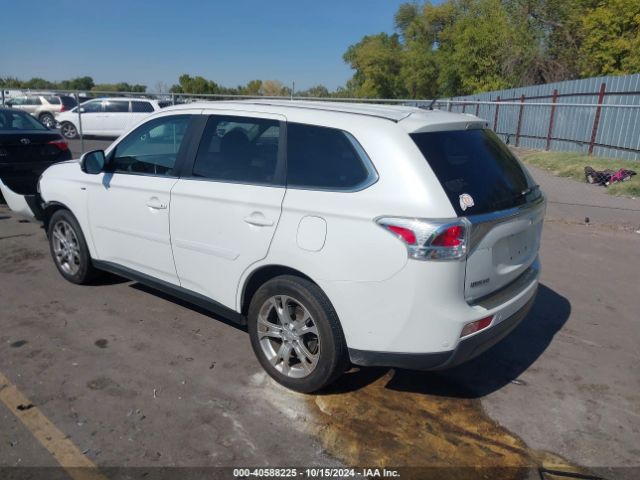 2014 MITSUBISHI OUTLANDER JA4JZ4AX1EZ002768 Photo 2