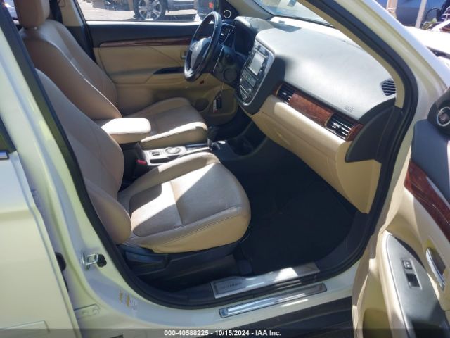 2014 MITSUBISHI OUTLANDER JA4JZ4AX1EZ002768 Photo 4