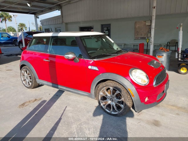 2007 MINI COOPER S WMWMF73517TT80858 Photo 0
