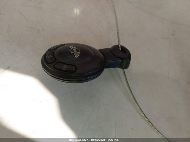 2007 MINI COOPER S WMWMF73517TT80858 Photo 10