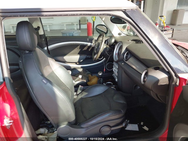 2007 MINI COOPER S WMWMF73517TT80858 Photo 4