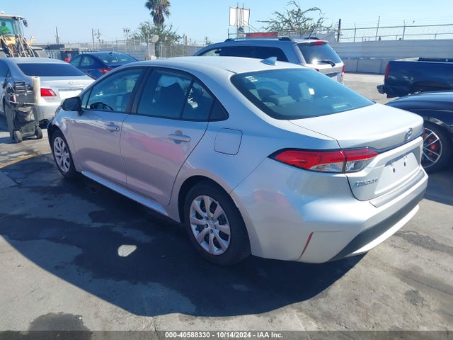 Toyota COROLLA LE 2021 5YFEPMAE6MP217261 Image 3