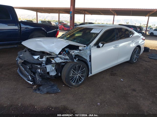 Lexus ES 300H 2022 58ADA1C12NU024927 Image 2