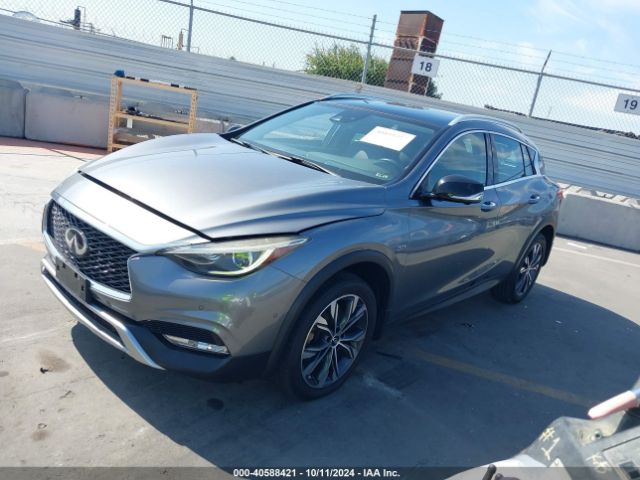 SJKCH5CR0JA052976 Infiniti Qx30 Premium